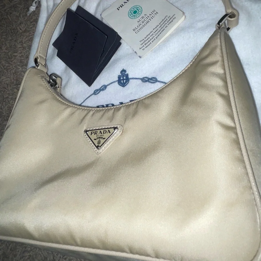 Prada Re-Edition Tessuto Re-Nylon Bag - Picture 8 of 14